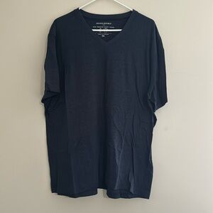 Banana Republic V-Neck T-Shirt